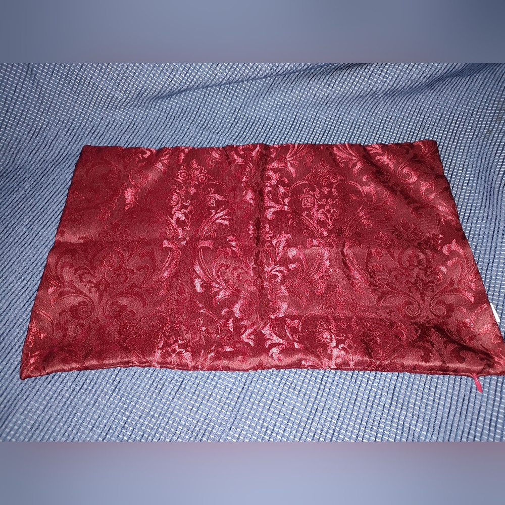 Cali Time Red Pillow Cover ONLY Zip Bottom NWOT unbranded no insert